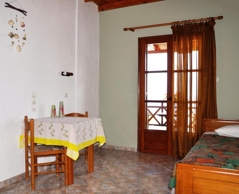 Pension Andromeda Patitírion Quarto foto